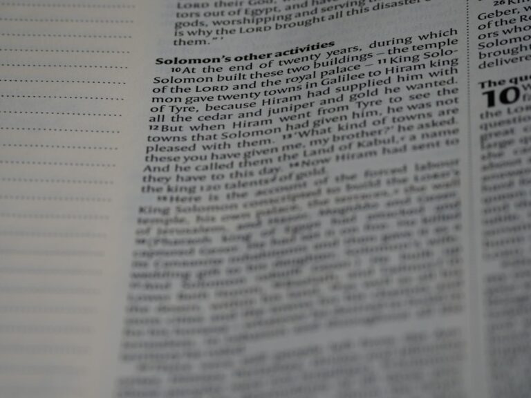 Finał z Klasą: 3 sposoby na zakończenie rozprawki, które domkną argumentację perfekcyjnie