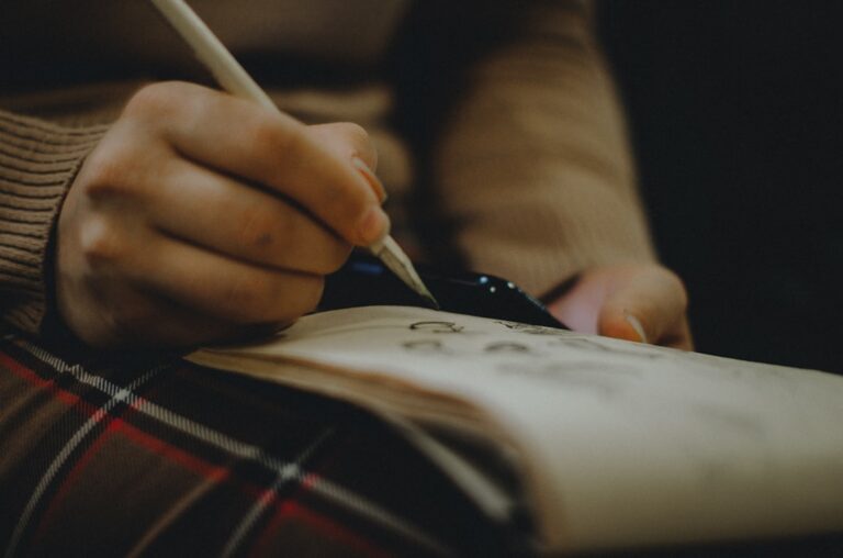 Przykład Rozprawki: Sekrety doskonałego stylu i płynności – analiza ekspercka